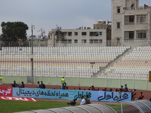 مجوز حضور تماشاگران در ورزشگاه صادر نشد